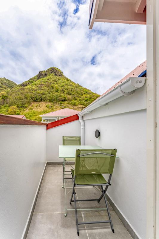 21.A louer villa avec piscine et Terre de haut Les Saintes